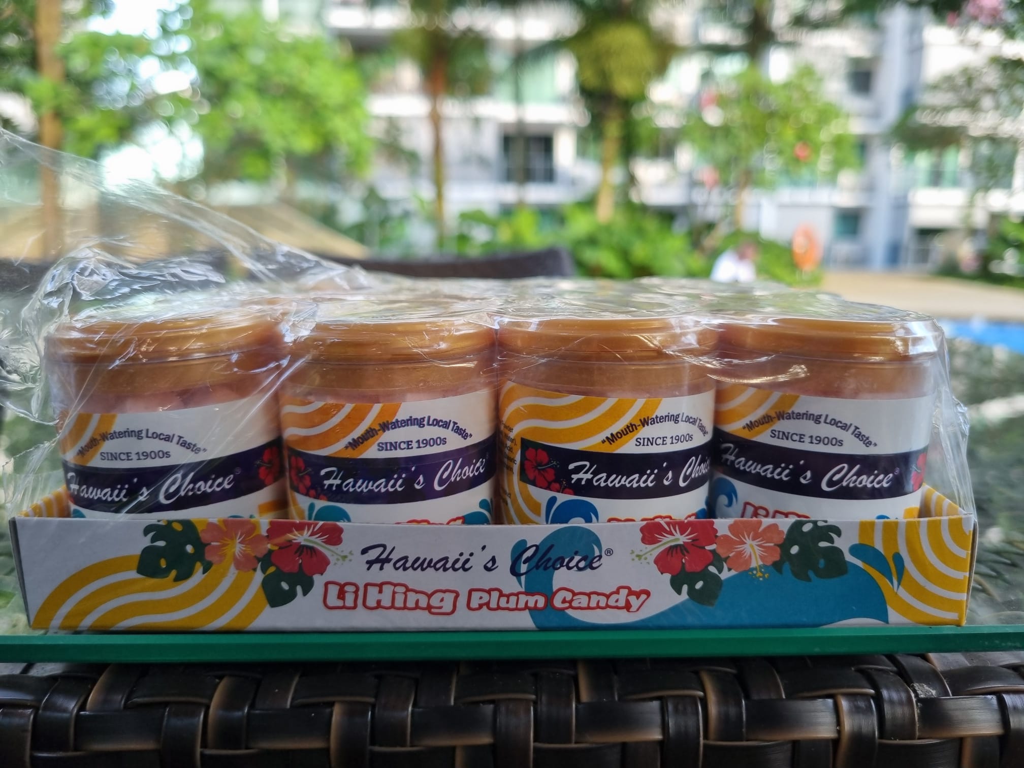 ハワイズ チョイス リー ヒン プラム キャンディ メルティング タブレット - トレイ 2 個、40g 瓶入り 12 パック、エキゾチックな甘くて塩味のある食欲をそそるトロピカル トリート - 通常価格 1.64 ドル/瓶、10% 割引価格 1.48 ドル/瓶 (USD)